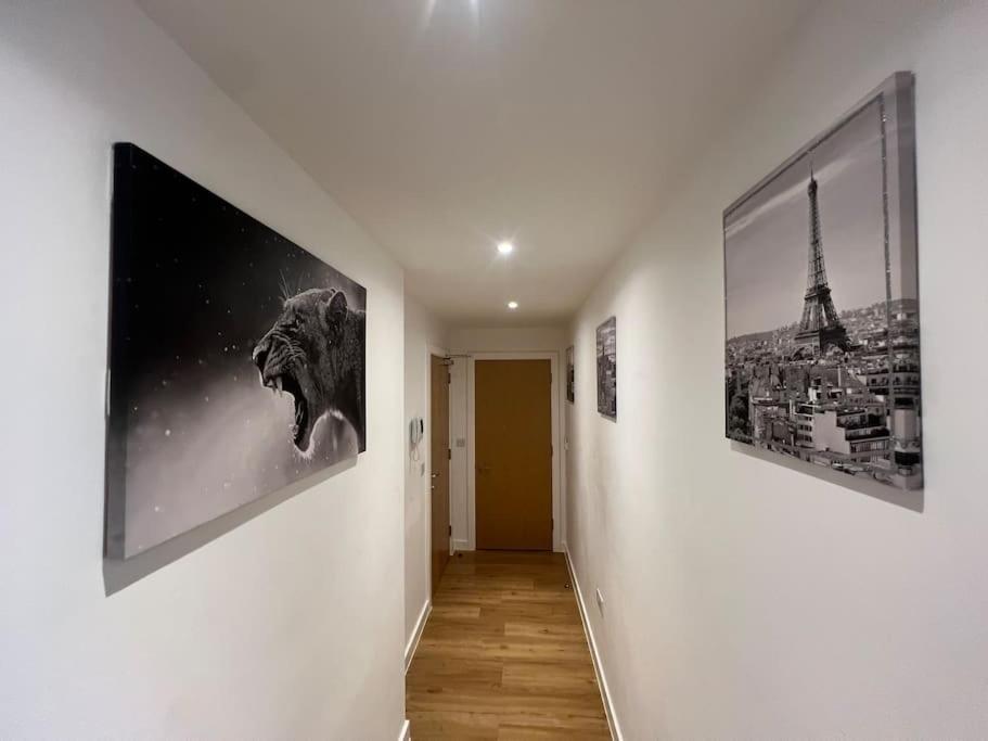 2 Bed Corner Apartment With Gym Manchester Bagian luar foto